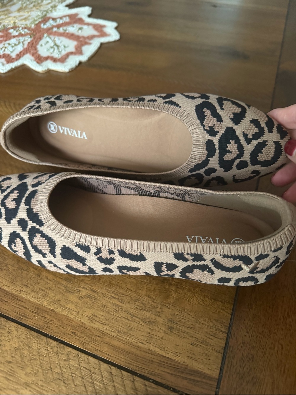 Vivaia Leopard Print Knit Ballet Flats in Beige and Black size 7 M
